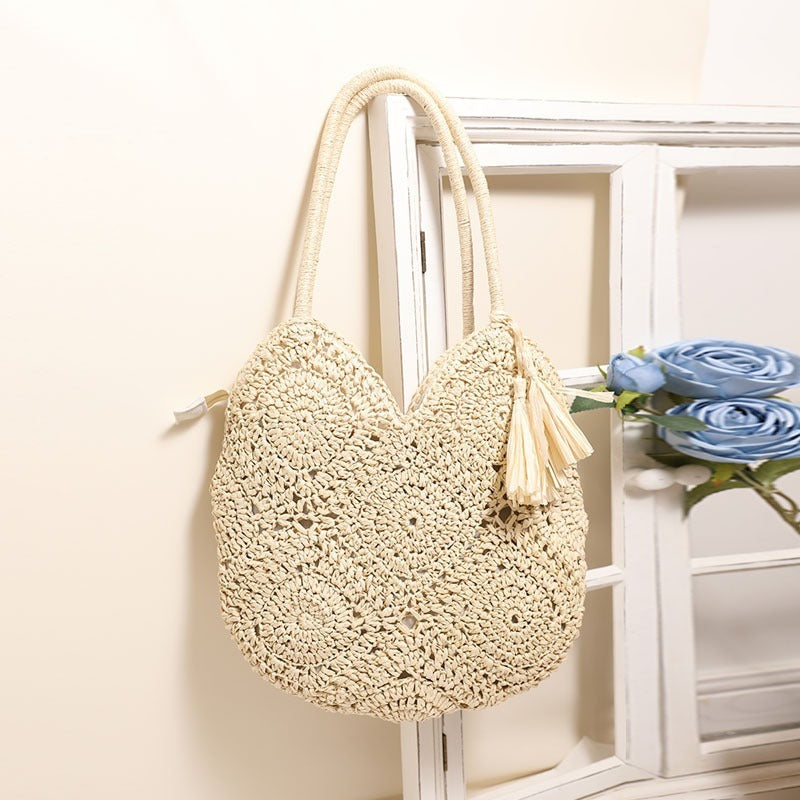 Hollow Tassel Large Straw Shoulder Bag