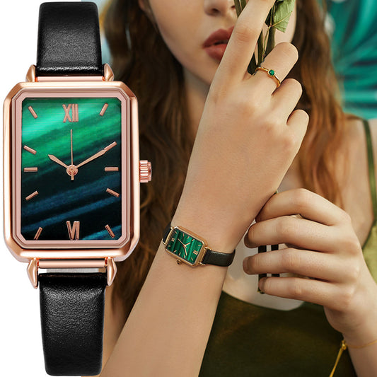 Retro Green Peacock Disc Watch